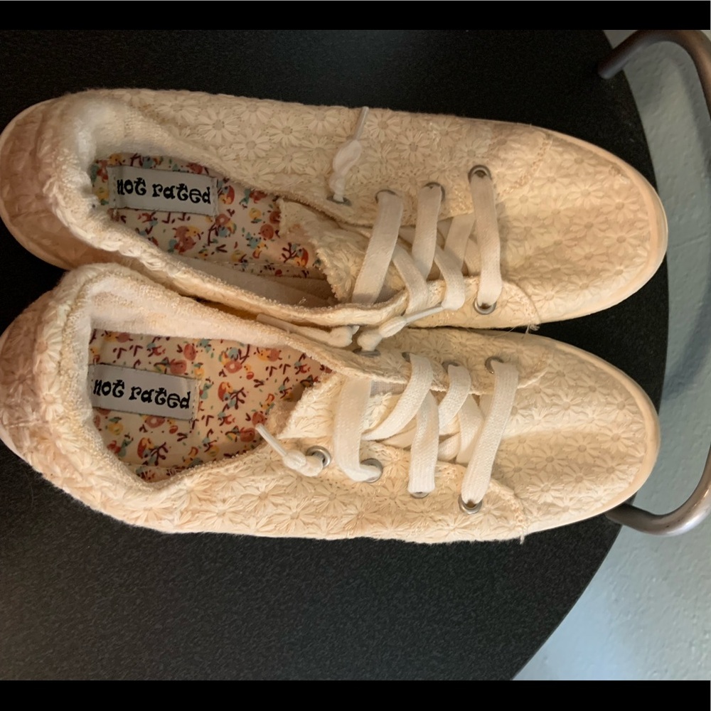 Not Rated lace sneakers off white